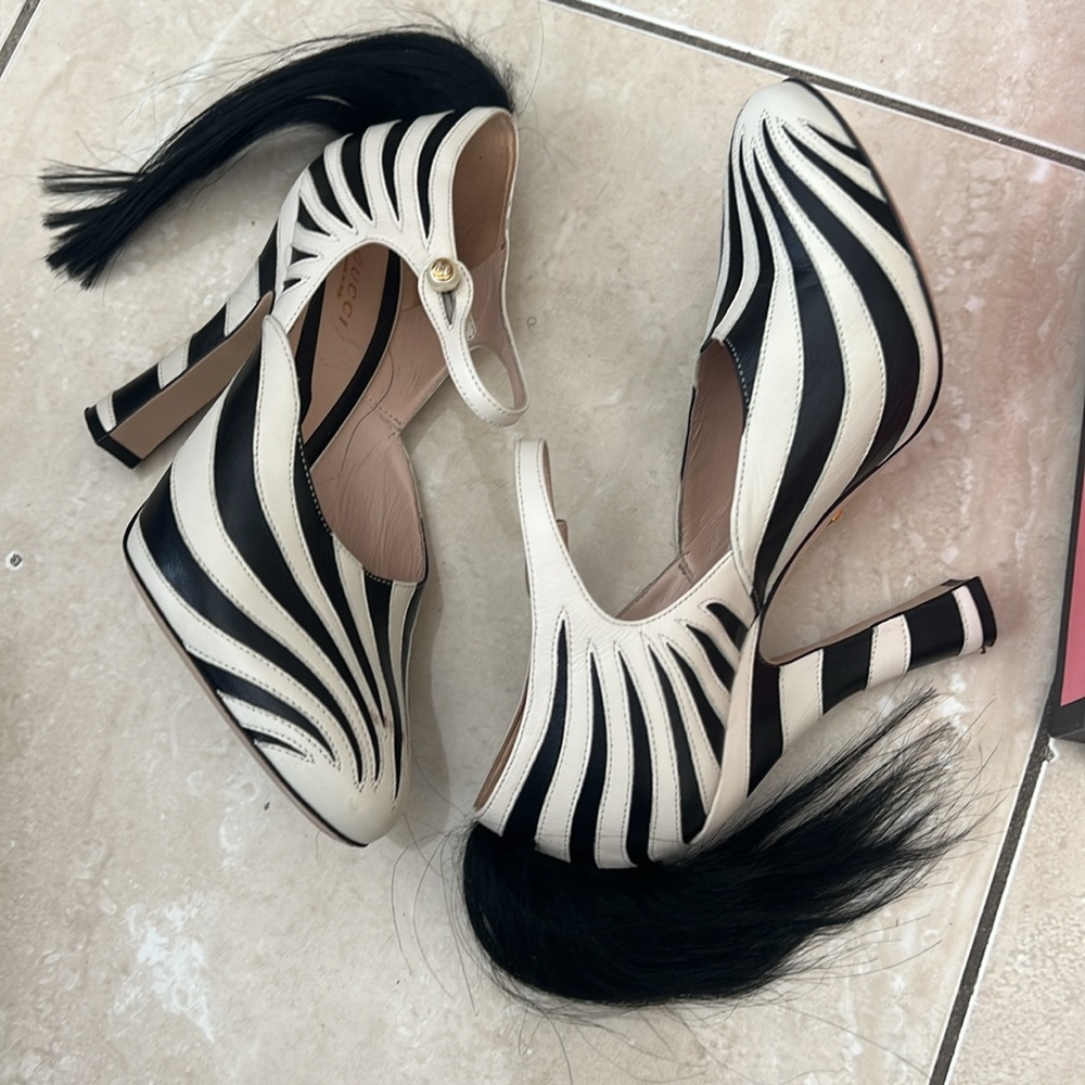 Gucci Black and White Zebra-Stripe Mary Jane Heel with Tail Detail - Picture 14 of 14